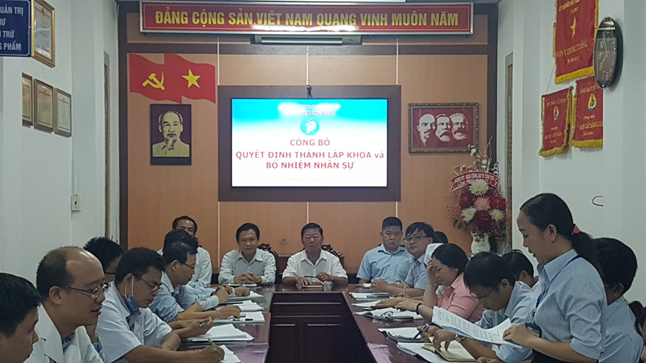 Công bố Quyết Định thành lập khoa và Trao Quyết Định bổ nhiệm một số viên chức giữ chức vụ lãnh đạo tại Bệnh viện Ung Bướu TP Cần Thơ