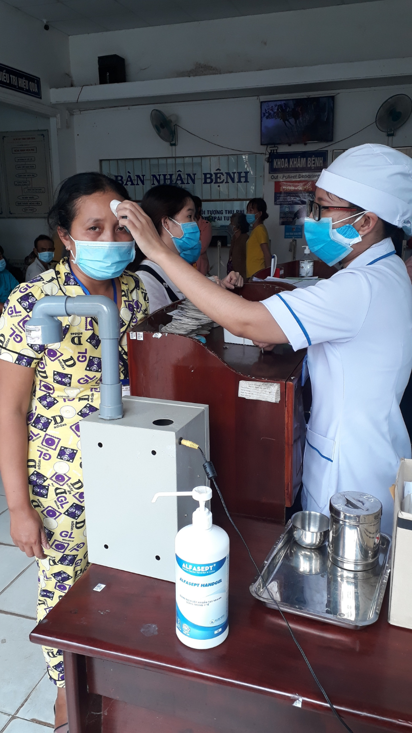 BỆNH VIỆN UNG BƯỚU TP. CẦN THƠ KHẨN TRƯƠNG TRONG CÔNG TÁC PHÒNG CHỐNG DỊCH BỆNH COVID- 19