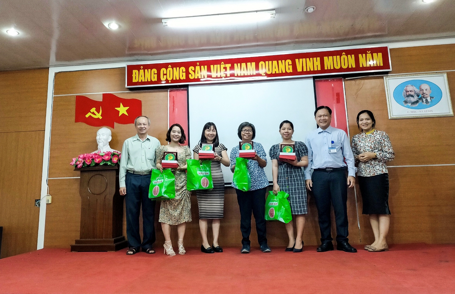 CHƯƠNG TRÌNH TẬP HUẤN CHĂM SÓC GIẢM NHẸ DÀNH CHO ĐIỀU DƯỠNG