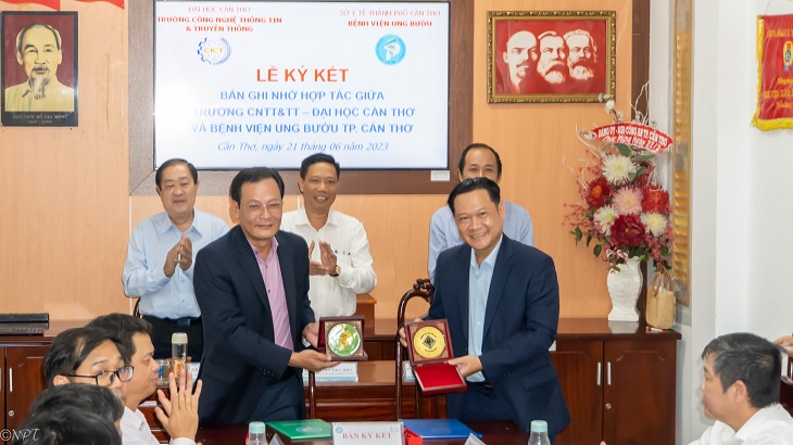 Lễ ký kết ghi nhớ hợp tác giữa Bệnh viện Ung bướu thành phố Cần Thơ và Trường Công nghệ thông tin và Truyền thông – Đại học Cần Thơ