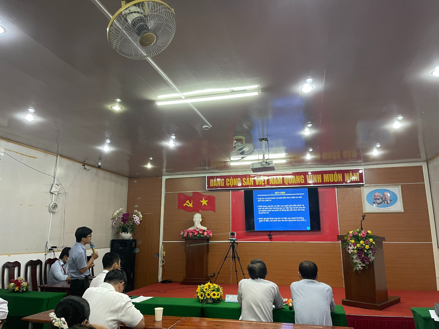 Quản lý điều trị ung thư vú