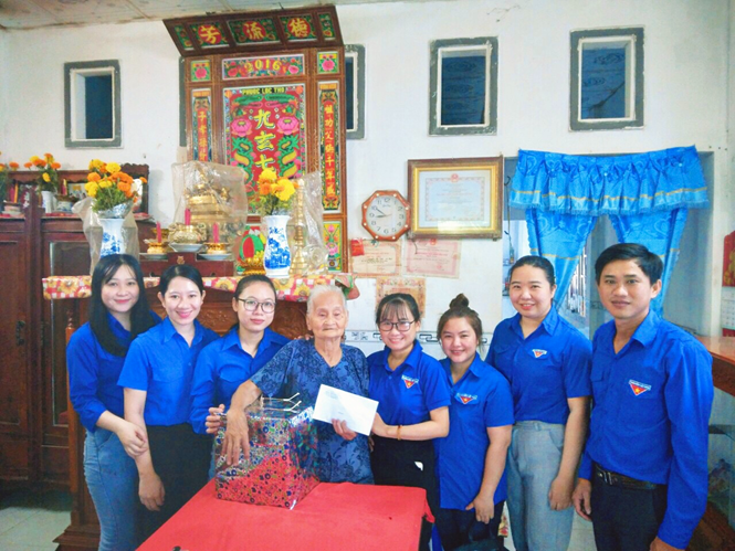 Đoàn viên thanh niên bệnh viện Ung bướu TP Cần Thơ tri ân 76 năm ngày Thương binh - liệt sĩ (27/7/1947- 27/7/2023)