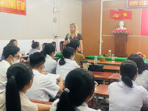 CẬP NHẬT ĐIỀU TRỊ NHẮM TRÚNG ĐÍCH TRONG UNG THƯ VỚI PGS.BS KELLY MARIE SMITH