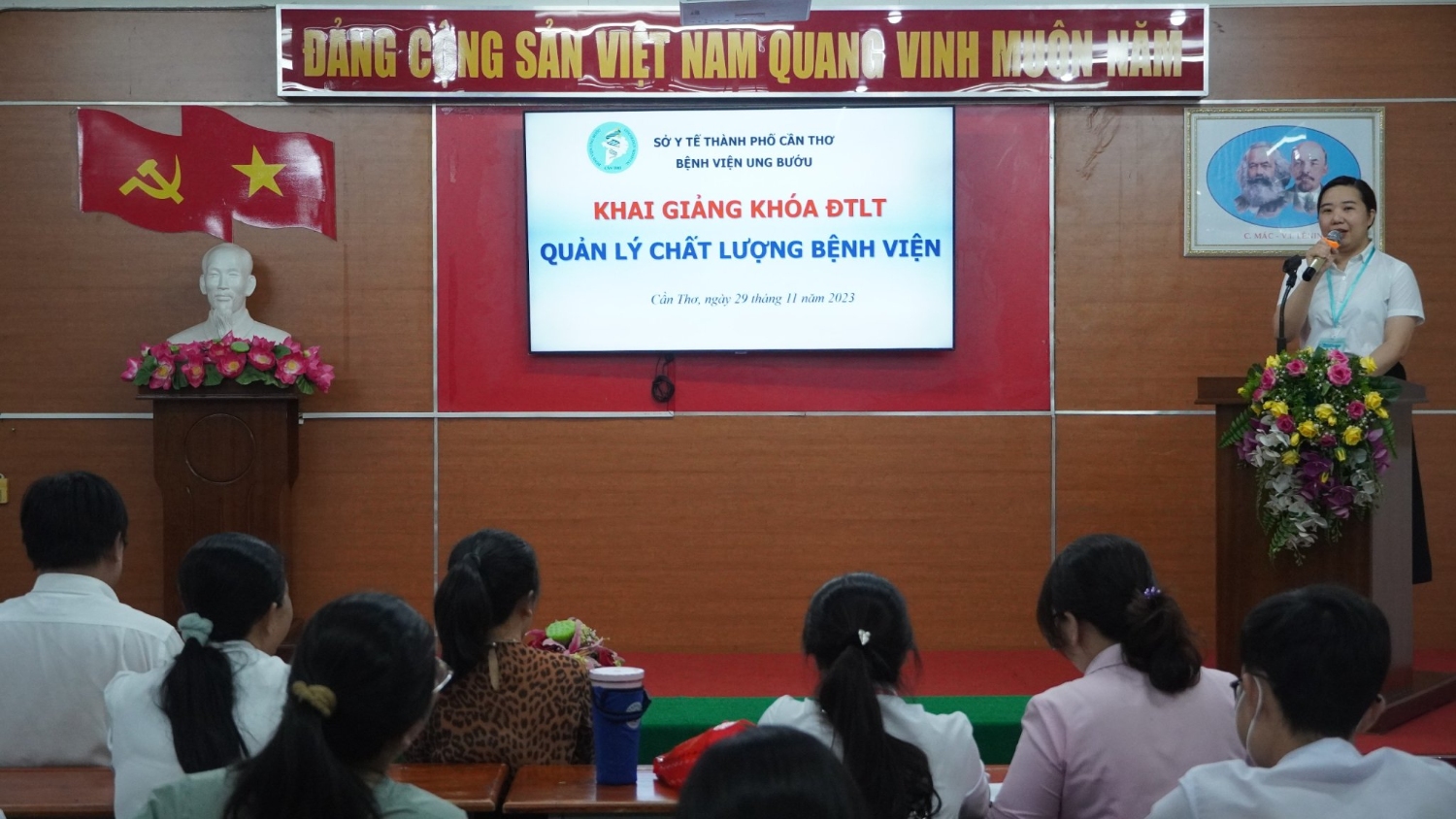 KHAI GIẢNG KHÓA ĐÀO TẠO LIÊN TỤC “QUẢN LÝ CHẤT LƯỢNG BỆNH VIỆN” NĂM 2023