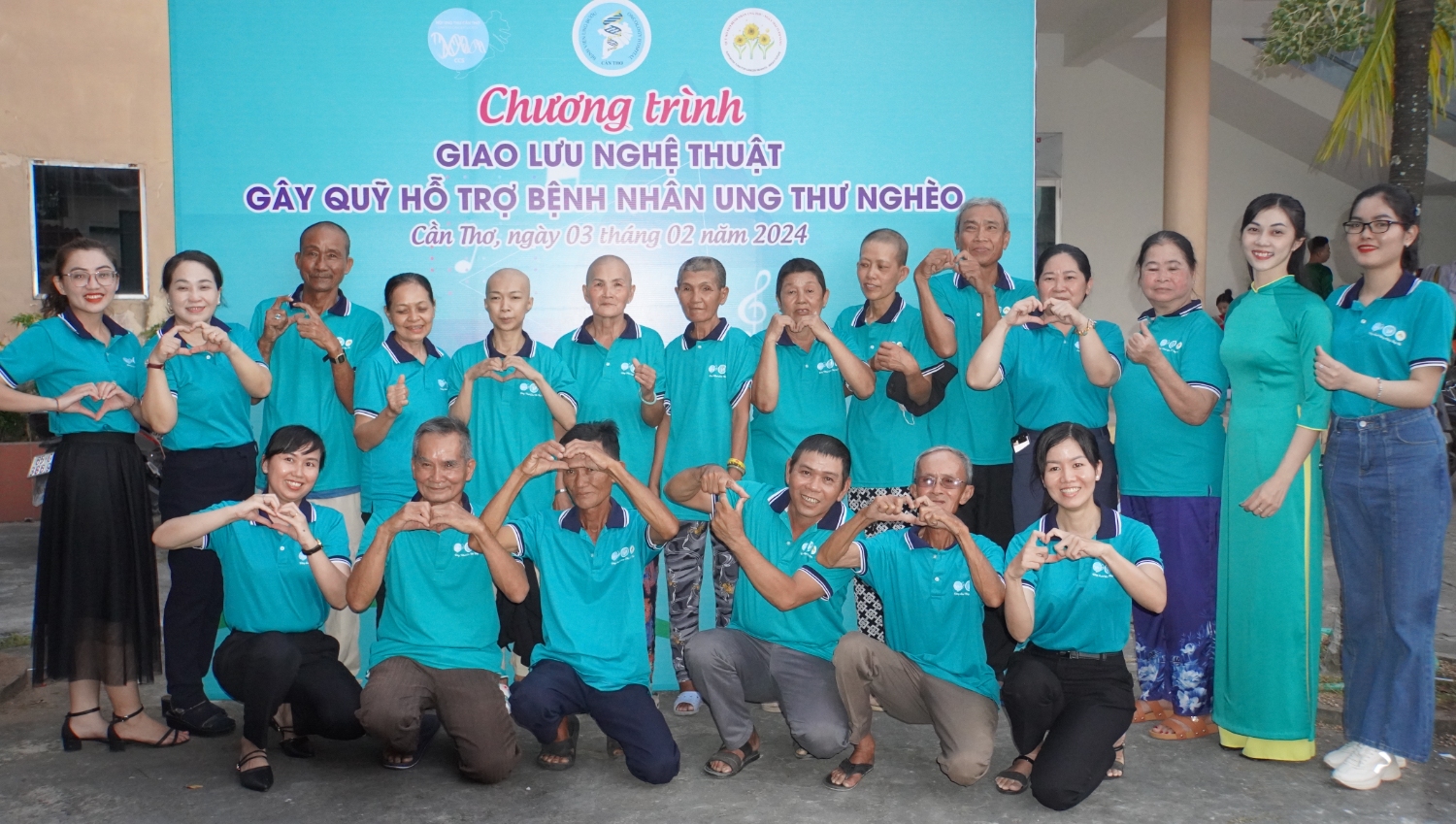 CHƯƠNG TRÌNH GIAO LƯU NGHỆ THUẬT GÂY QUỸ ỦNG HỘ BỆNH NHÂN UNG THƯ NGHÈO