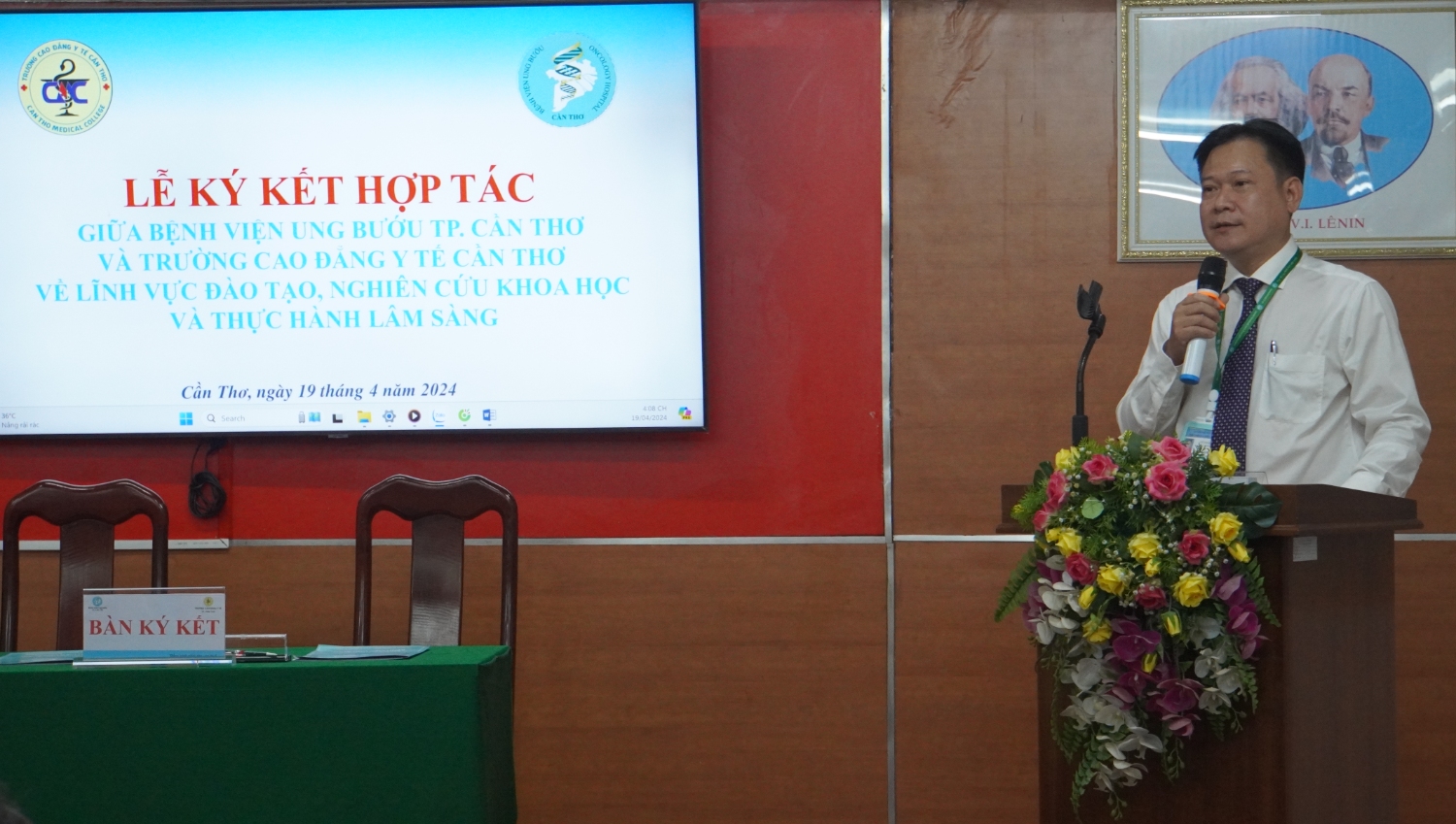 LỄ KÝ KẾT GHI NHỚ HỢP TÁC GIỮA BỆNH VIỆN UNG BƯỚU TP. CẦN THƠ VÀ TRƯỜNG CAO ĐẲNG Y TẾ CẦN THƠ