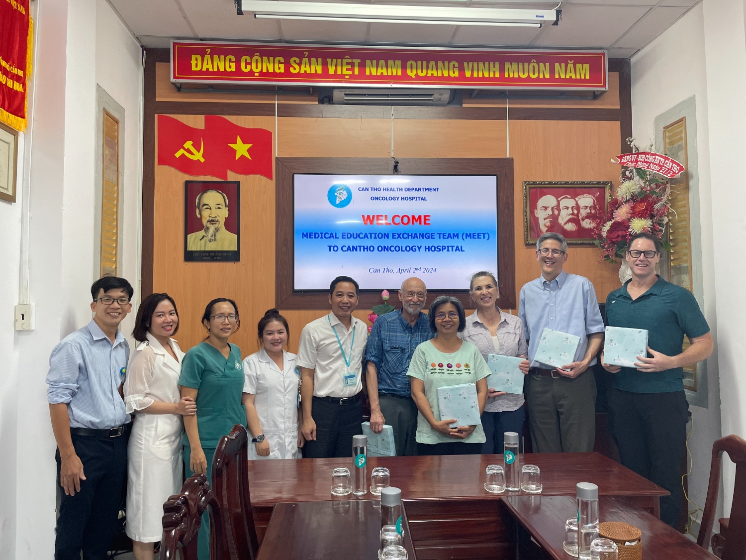 TIẾP ĐÓN VÀ LÀM VIỆC VỚI ĐOÀN MEET - HOA KỲ