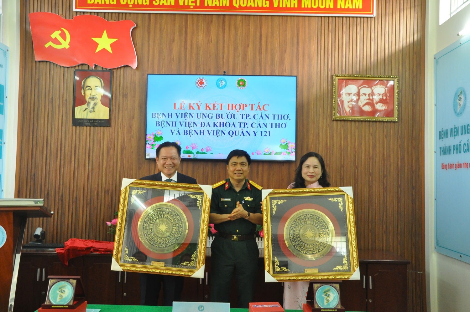 z7437858595125 04b05fa968a68e61bbde23295676c068